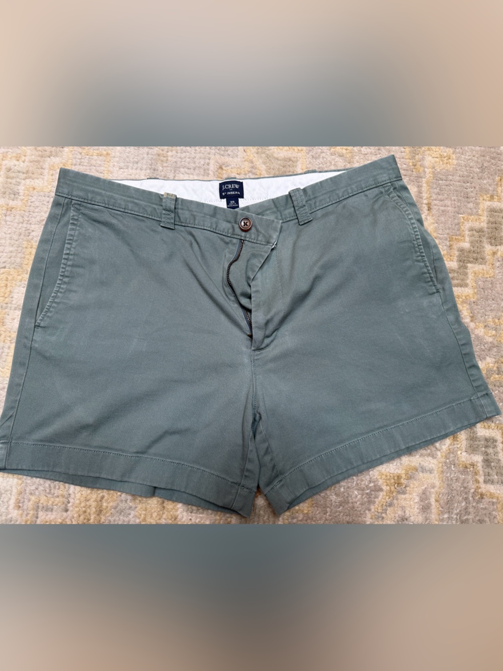 J. Crew Men's Flat Front Chino Shorts in Olive Green